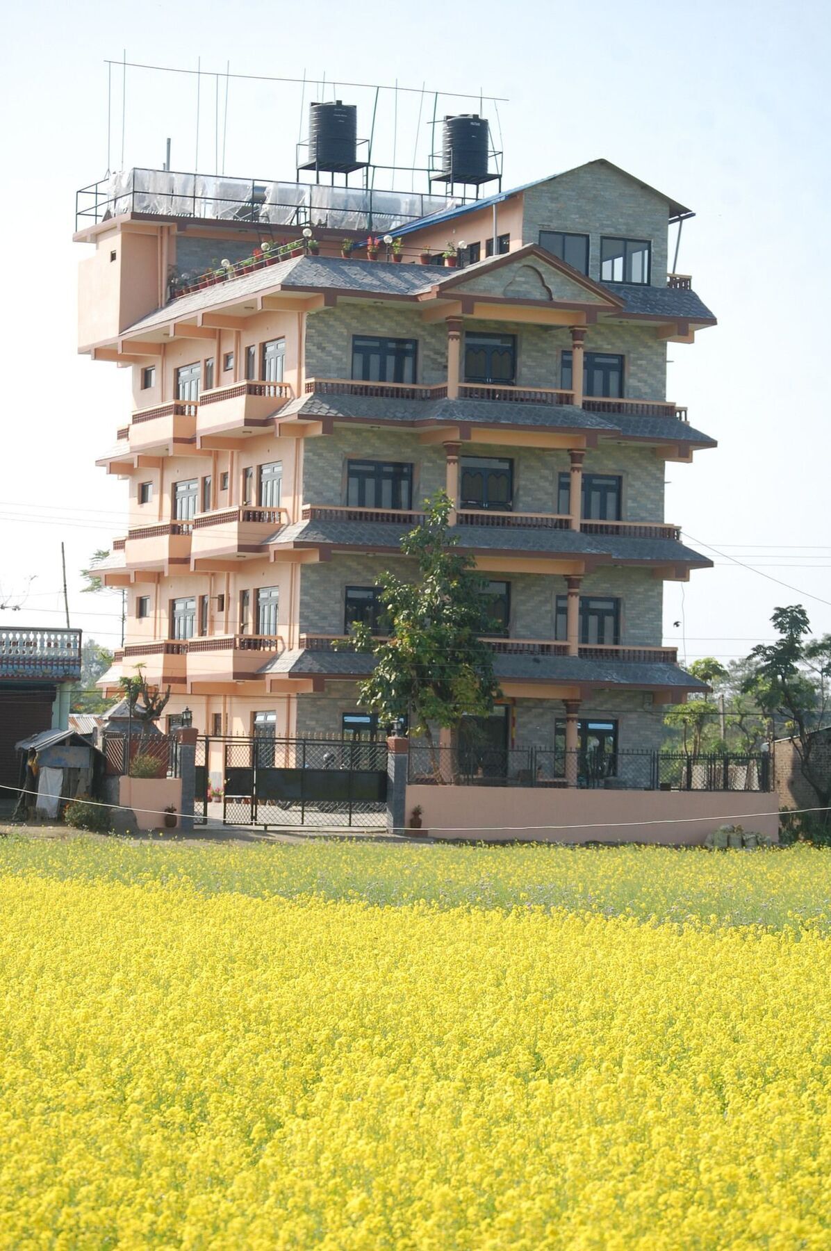 Sweet Home Chitwan Exteriör bild